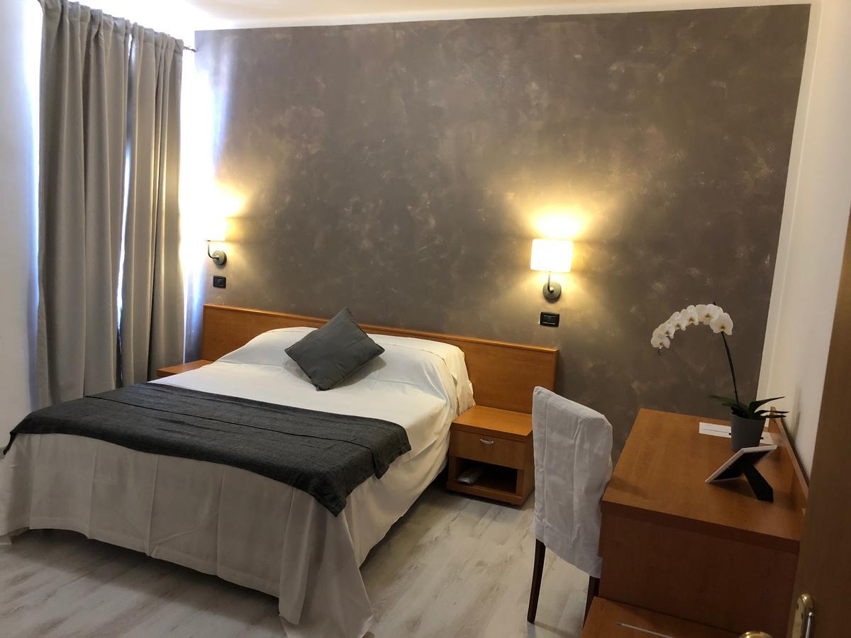 Aquam Albergo Acqui Terme Bagian luar foto